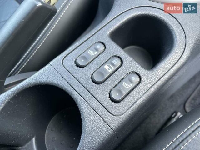 Чорний Ніссан Кашкай, об'ємом двигуна 1.6 л та пробігом 224 тис. км за 12400 $, фото 41 на Automoto.ua