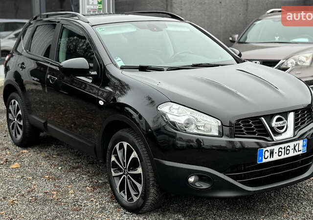 Черный Ниссан Кашкай, объемом двигателя 1.6 л и пробегом 263 тыс. км за 11700 $, фото 2 на Automoto.ua