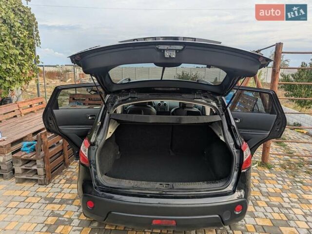 Черный Ниссан Кашкай, объемом двигателя 2 л и пробегом 277 тыс. км за 13000 $, фото 9 на Automoto.ua