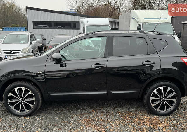 Черный Ниссан Кашкай, объемом двигателя 1.6 л и пробегом 263 тыс. км за 11700 $, фото 7 на Automoto.ua
