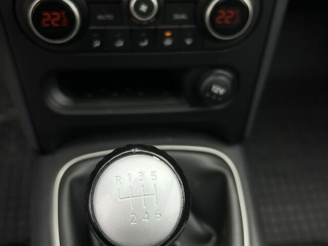 Черный Ниссан Кашкай, объемом двигателя 1.6 л и пробегом 226 тыс. км за 11555 $, фото 9 на Automoto.ua