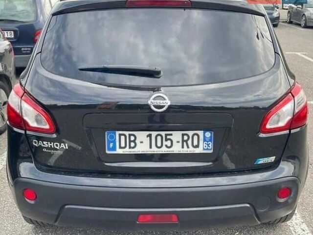 Черный Ниссан Кашкай, объемом двигателя 1.6 л и пробегом 230 тыс. км за 11300 $, фото 9 на Automoto.ua