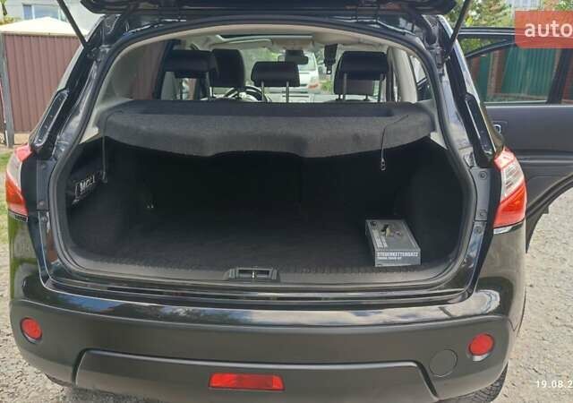 Черный Ниссан Кашкай, объемом двигателя 1.6 л и пробегом 203 тыс. км за 12700 $, фото 31 на Automoto.ua