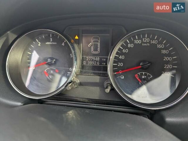 Черный Ниссан Кашкай, объемом двигателя 2 л и пробегом 277 тыс. км за 13000 $, фото 4 на Automoto.ua