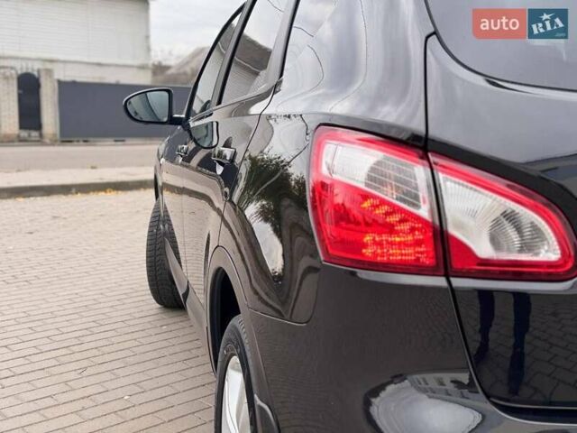 Чорний Ніссан Кашкай, об'ємом двигуна 1.5 л та пробігом 207 тис. км за 11799 $, фото 3 на Automoto.ua