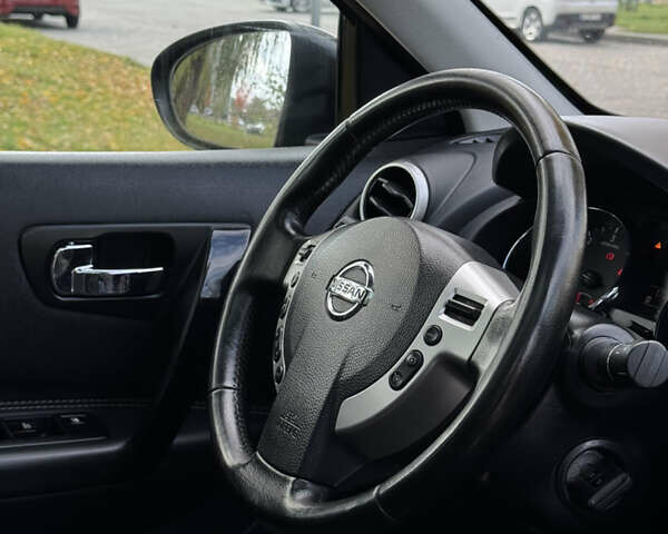 Черный Ниссан Кашкай, объемом двигателя 1.5 л и пробегом 172 тыс. км за 11999 $, фото 59 на Automoto.ua