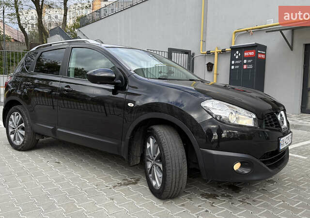 Чорний Ніссан Кашкай, об'ємом двигуна 2 л та пробігом 220 тис. км за 12300 $, фото 3 на Automoto.ua