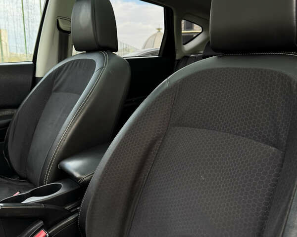 Черный Ниссан Кашкай, объемом двигателя 1.5 л и пробегом 172 тыс. км за 11999 $, фото 47 на Automoto.ua