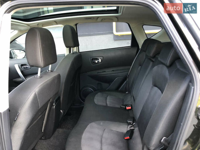 Черный Ниссан Кашкай, объемом двигателя 2 л и пробегом 172 тыс. км за 12250 $, фото 44 на Automoto.ua