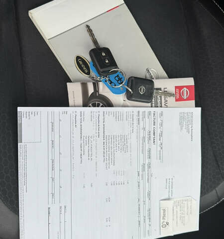 Черный Ниссан Кашкай, объемом двигателя 1.6 л и пробегом 263 тыс. км за 11700 $, фото 46 на Automoto.ua