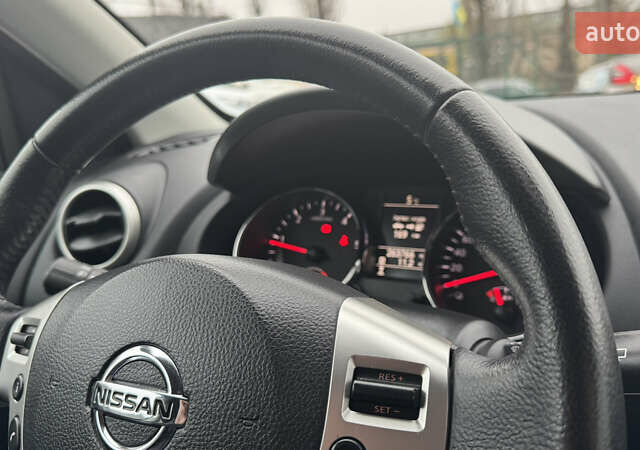 Черный Ниссан Кашкай, объемом двигателя 1.6 л и пробегом 263 тыс. км за 11700 $, фото 43 на Automoto.ua