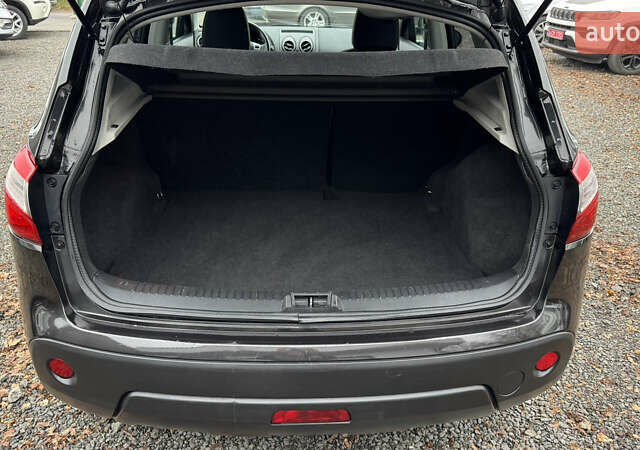 Черный Ниссан Кашкай, объемом двигателя 1.6 л и пробегом 263 тыс. км за 11700 $, фото 52 на Automoto.ua