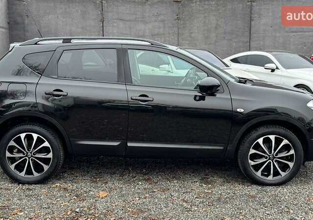 Черный Ниссан Кашкай, объемом двигателя 1.6 л и пробегом 263 тыс. км за 11700 $, фото 12 на Automoto.ua