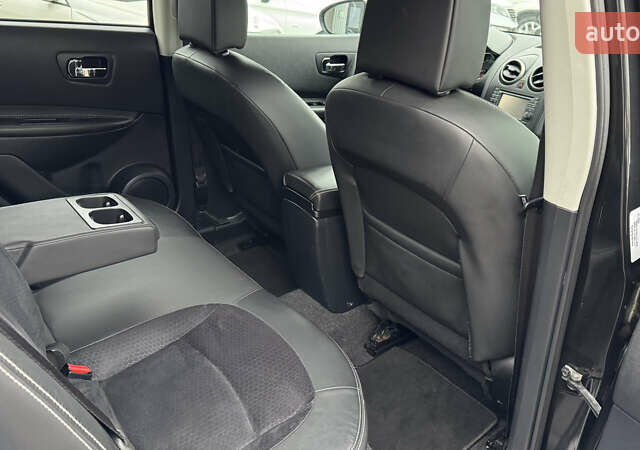 Черный Ниссан Кашкай, объемом двигателя 1.6 л и пробегом 263 тыс. км за 11700 $, фото 24 на Automoto.ua