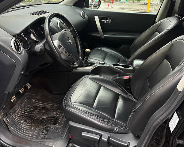 Чорний Ніссан Кашкай, об'ємом двигуна 1.6 л та пробігом 211 тис. км за 11950 $, фото 11 на Automoto.ua