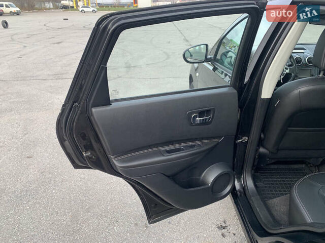 Черный Ниссан Кашкай, объемом двигателя 2 л и пробегом 99 тыс. км за 12200 $, фото 9 на Automoto.ua