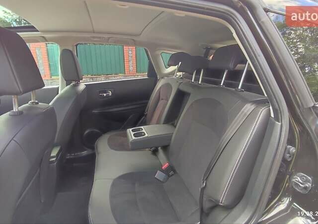 Черный Ниссан Кашкай, объемом двигателя 1.6 л и пробегом 203 тыс. км за 12700 $, фото 25 на Automoto.ua