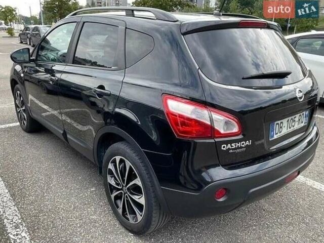 Черный Ниссан Кашкай, объемом двигателя 1.6 л и пробегом 230 тыс. км за 11300 $, фото 7 на Automoto.ua