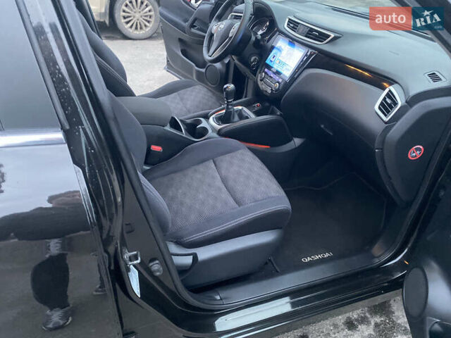 Черный Ниссан Кашкай, объемом двигателя 1.5 л и пробегом 186 тыс. км за 14500 $, фото 23 на Automoto.ua