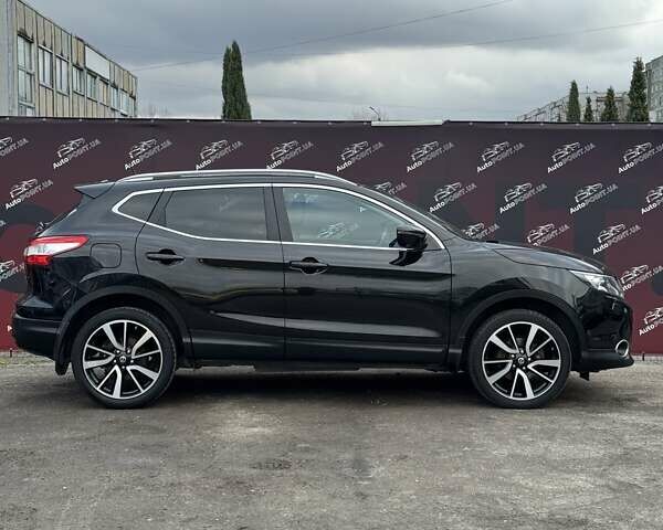 Черный Ниссан Кашкай, объемом двигателя 1.5 л и пробегом 220 тыс. км за 13700 $, фото 4 на Automoto.ua