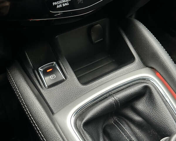 Черный Ниссан Кашкай, объемом двигателя 1.5 л и пробегом 175 тыс. км за 14700 $, фото 20 на Automoto.ua