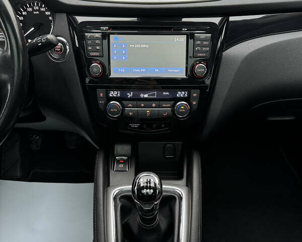 Чорний Ніссан Кашкай, об'ємом двигуна 1.5 л та пробігом 197 тис. км за 15900 $, фото 28 на Automoto.ua