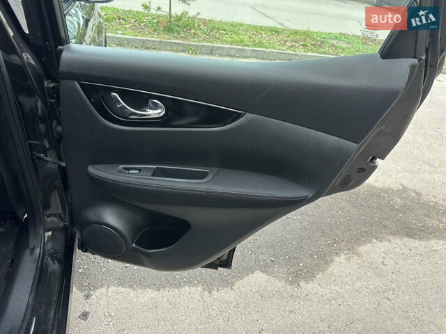 Черный Ниссан Кашкай, объемом двигателя 1.5 л и пробегом 175 тыс. км за 14700 $, фото 28 на Automoto.ua