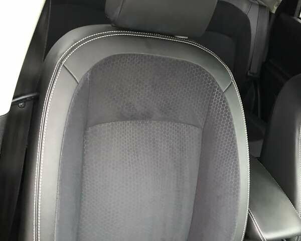 Черный Ниссан Кашкай, объемом двигателя 1.6 л и пробегом 114 тыс. км за 12890 $, фото 113 на Automoto.ua