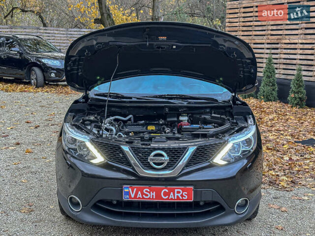 Чорний Ніссан Кашкай, об'ємом двигуна 1.6 л та пробігом 263 тис. км за 13900 $, фото 101 на Automoto.ua