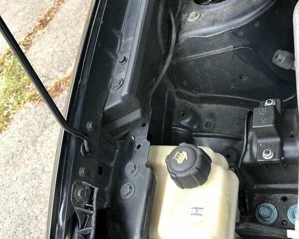 Черный Ниссан Кашкай, объемом двигателя 1.6 л и пробегом 114 тыс. км за 12890 $, фото 26 на Automoto.ua