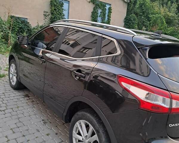 Черный Ниссан Кашкай, объемом двигателя 1.5 л и пробегом 187 тыс. км за 14750 $, фото 5 на Automoto.ua