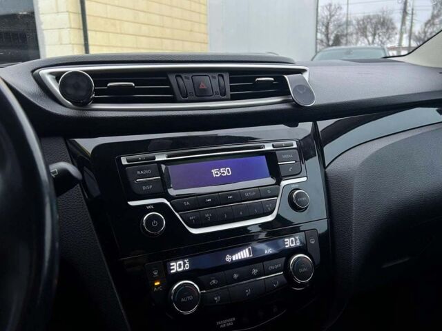 Черный Ниссан Кашкай, объемом двигателя 1.5 л и пробегом 199 тыс. км за 14990 $, фото 13 на Automoto.ua