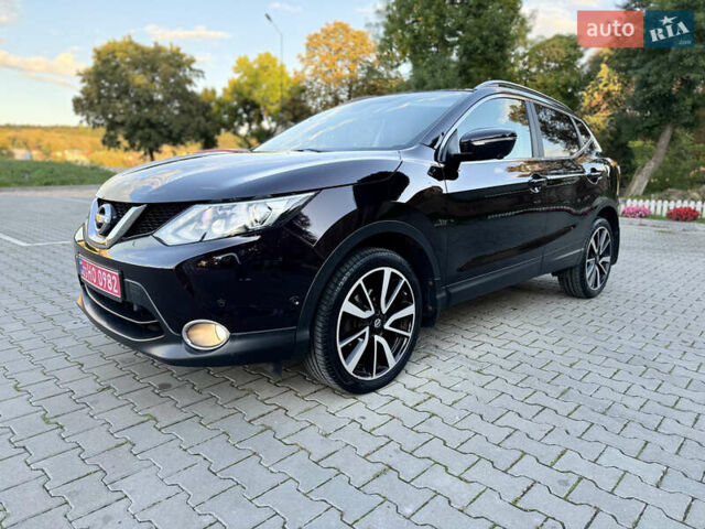 Черный Ниссан Кашкай, объемом двигателя 1.5 л и пробегом 174 тыс. км за 15900 $, фото 4 на Automoto.ua