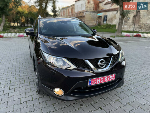 Черный Ниссан Кашкай, объемом двигателя 1.5 л и пробегом 174 тыс. км за 15900 $, фото 16 на Automoto.ua