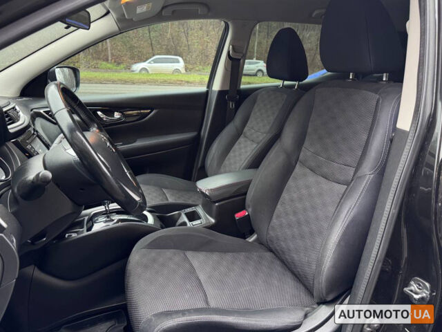 Черный Ниссан Кашкай, объемом двигателя 1.6 л и пробегом 130 тыс. км за 16000 $, фото 8 на Automoto.ua