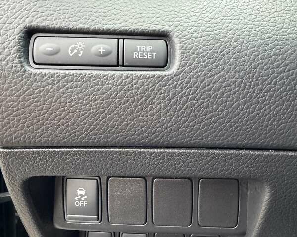 Черный Ниссан Кашкай, объемом двигателя 1.5 л и пробегом 220 тыс. км за 13700 $, фото 27 на Automoto.ua