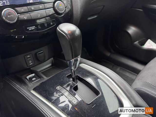 Черный Ниссан Кашкай, объемом двигателя 1.6 л и пробегом 130 тыс. км за 16000 $, фото 12 на Automoto.ua