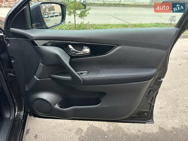 Черный Ниссан Кашкай, объемом двигателя 1.5 л и пробегом 175 тыс. км за 14700 $, фото 24 на Automoto.ua