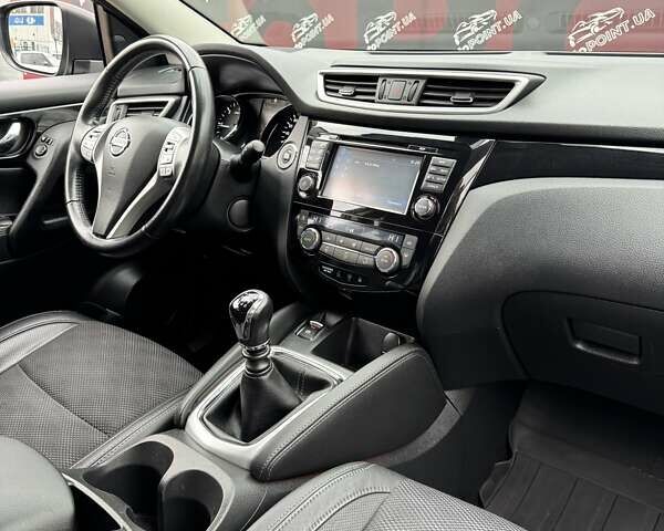 Черный Ниссан Кашкай, объемом двигателя 1.5 л и пробегом 220 тыс. км за 13700 $, фото 24 на Automoto.ua