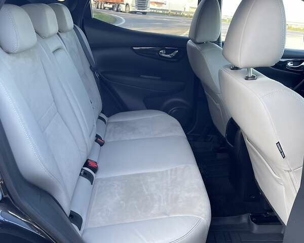 Черный Ниссан Кашкай, объемом двигателя 1.5 л и пробегом 240 тыс. км за 15600 $, фото 31 на Automoto.ua