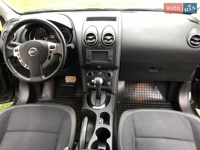 Черный Ниссан Кашкай, объемом двигателя 1.6 л и пробегом 114 тыс. км за 12890 $, фото 62 на Automoto.ua