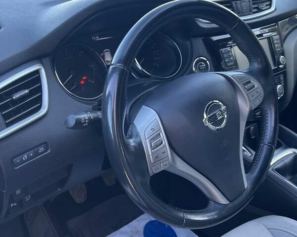 Черный Ниссан Кашкай, объемом двигателя 1.5 л и пробегом 240 тыс. км за 15600 $, фото 44 на Automoto.ua