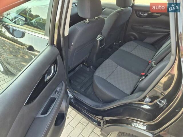 Черный Ниссан Кашкай, объемом двигателя 1.5 л и пробегом 108 тыс. км за 16899 $, фото 33 на Automoto.ua