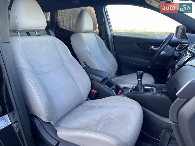 Черный Ниссан Кашкай, объемом двигателя 1.5 л и пробегом 240 тыс. км за 15600 $, фото 25 на Automoto.ua