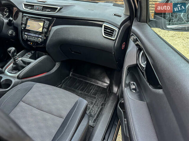 Чорний Ніссан Кашкай, об'ємом двигуна 1.6 л та пробігом 263 тис. км за 13900 $, фото 91 на Automoto.ua