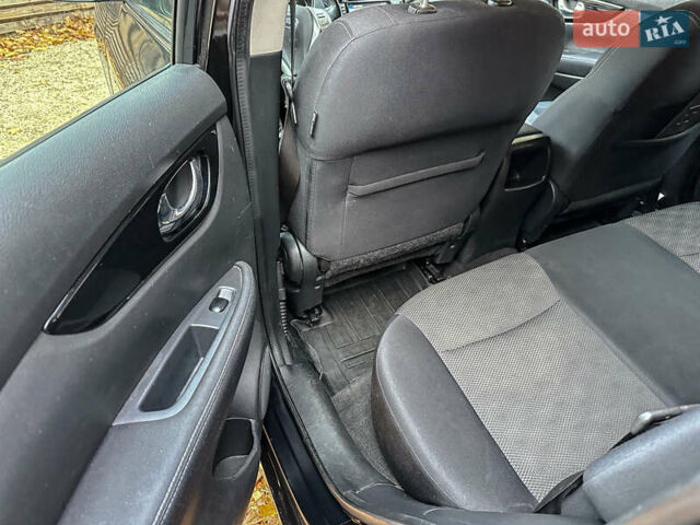 Чорний Ніссан Кашкай, об'ємом двигуна 1.6 л та пробігом 263 тис. км за 13900 $, фото 73 на Automoto.ua