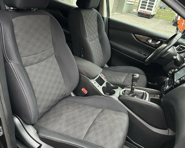 Черный Ниссан Кашкай, объемом двигателя 1.5 л и пробегом 175 тыс. км за 14700 $, фото 25 на Automoto.ua