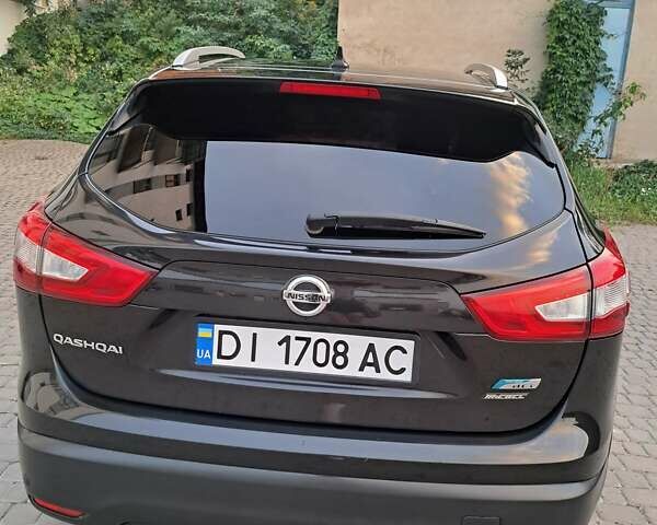 Черный Ниссан Кашкай, объемом двигателя 1.5 л и пробегом 187 тыс. км за 14750 $, фото 4 на Automoto.ua