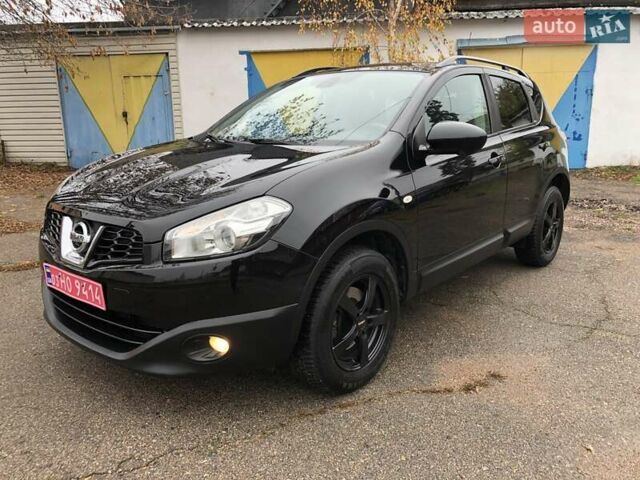 Черный Ниссан Кашкай, объемом двигателя 1.6 л и пробегом 114 тыс. км за 12890 $, фото 2 на Automoto.ua