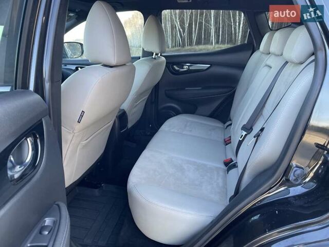 Черный Ниссан Кашкай, объемом двигателя 1.5 л и пробегом 240 тыс. км за 15600 $, фото 21 на Automoto.ua